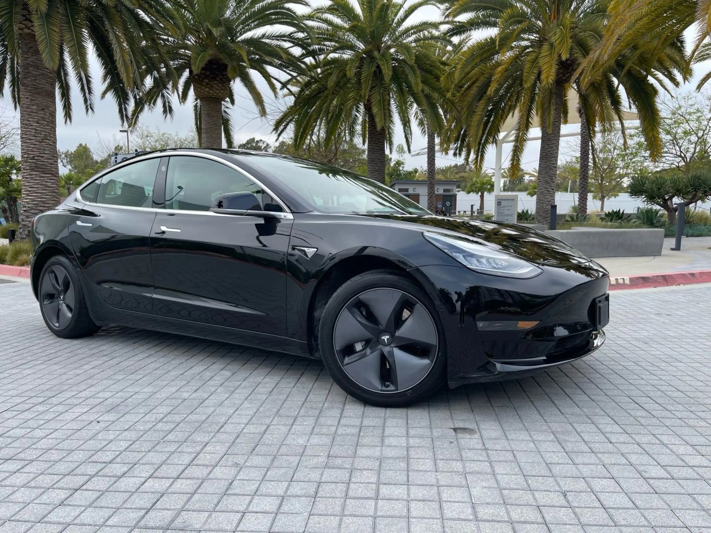 Photo 2 of this Tesla Model 3