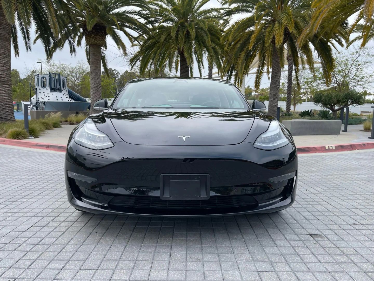 Photo 3 of this Tesla Model 3