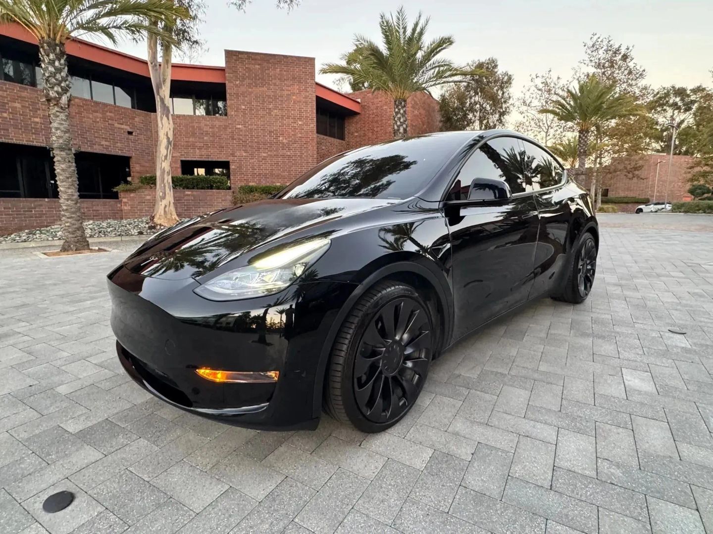 Photo 3 of this Tesla Model Y