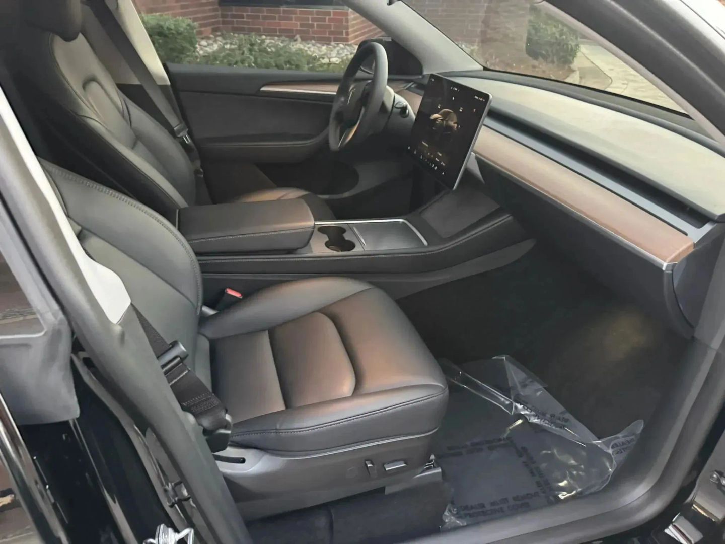 Photo 9 of this Tesla Model Y