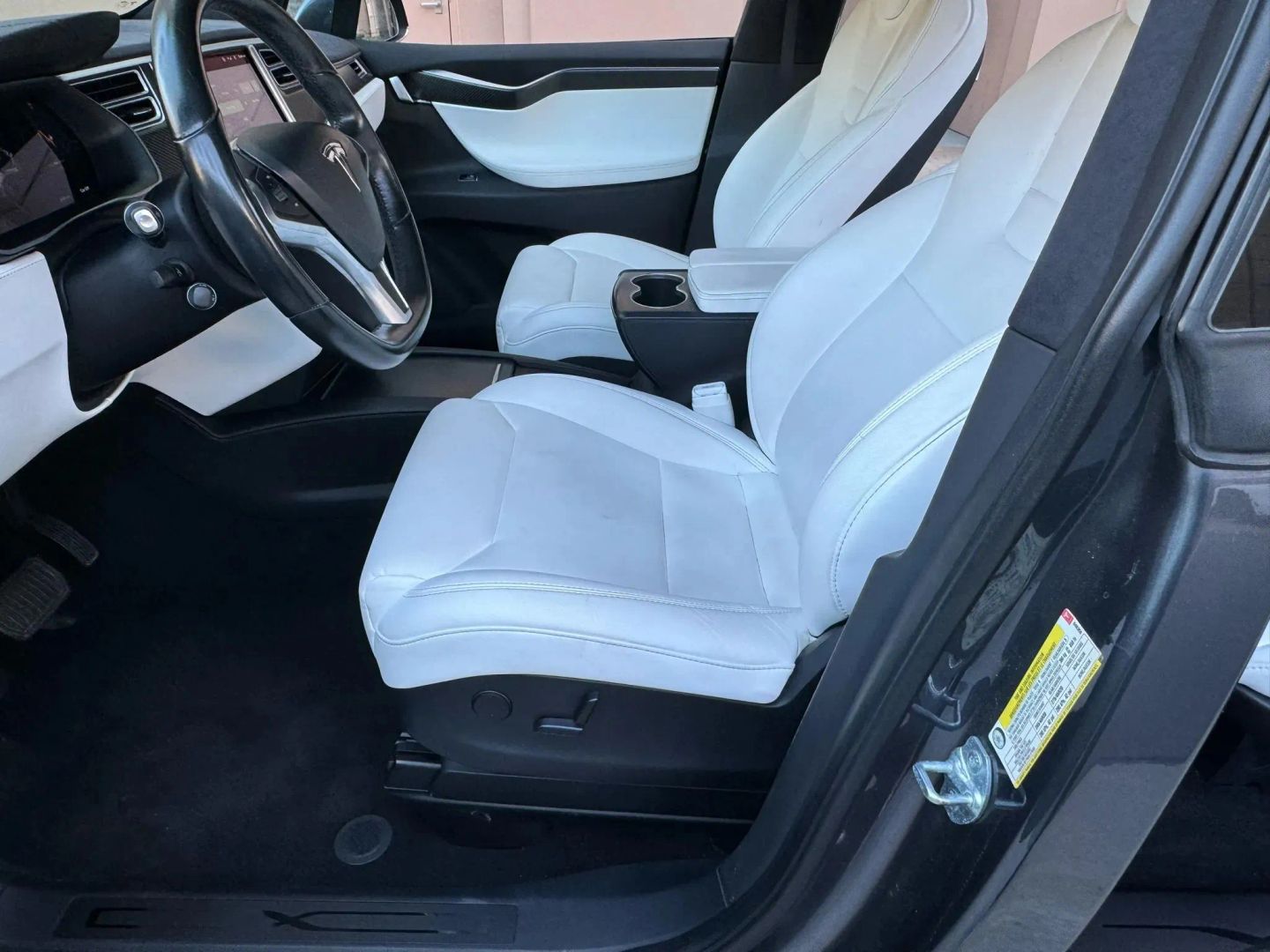 Photo 7 of this Tesla Model X