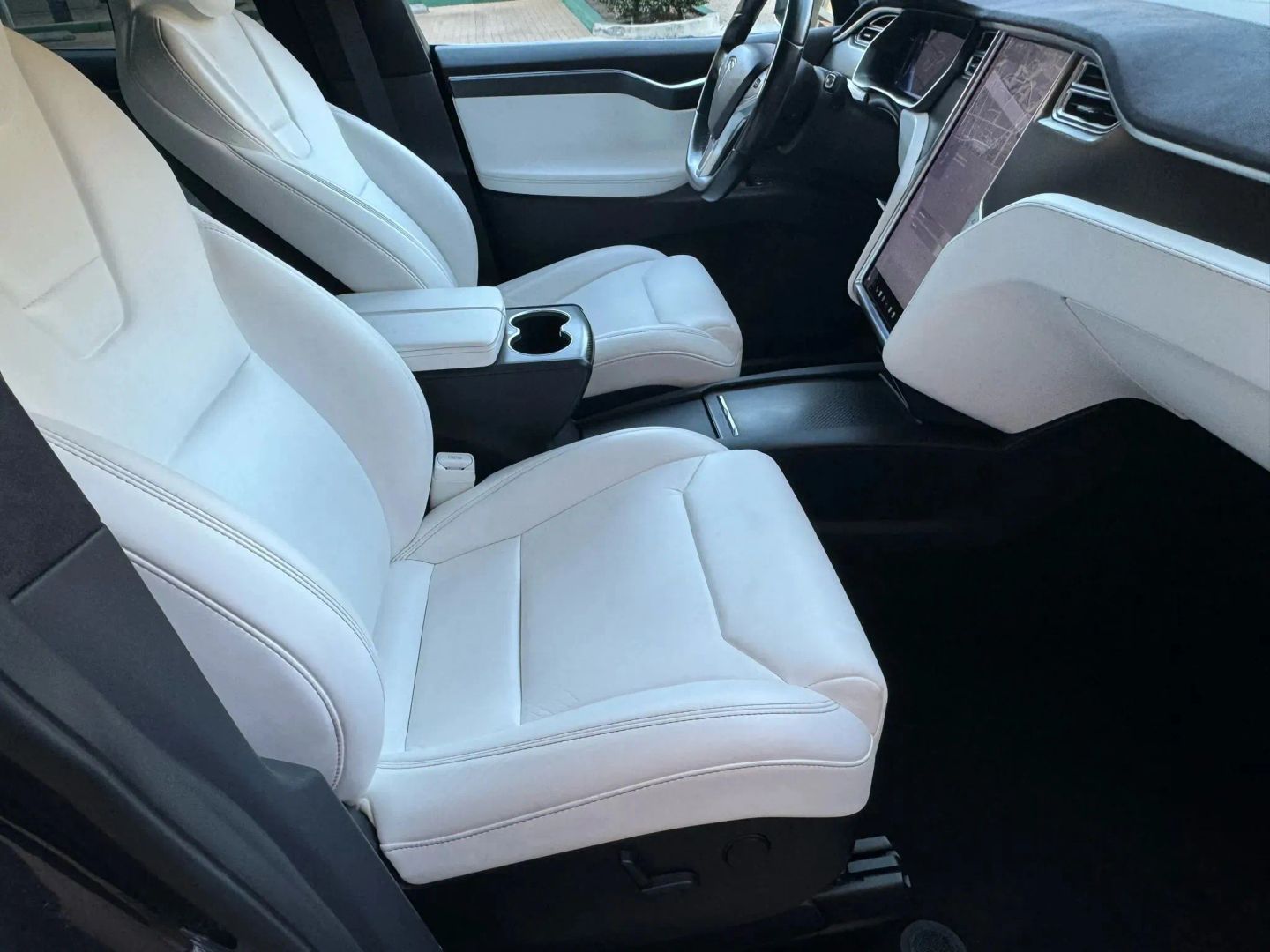 Photo 13 of this Tesla Model X