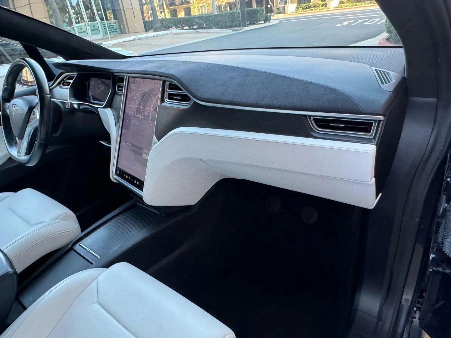 Photo 25 of this Tesla Model X