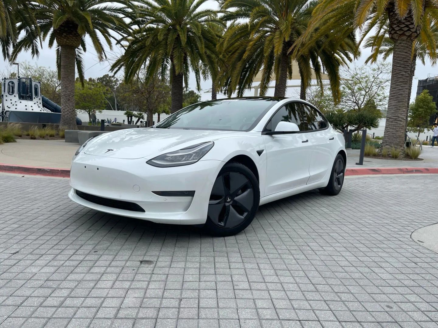 Photo 6 of this Tesla Model 3