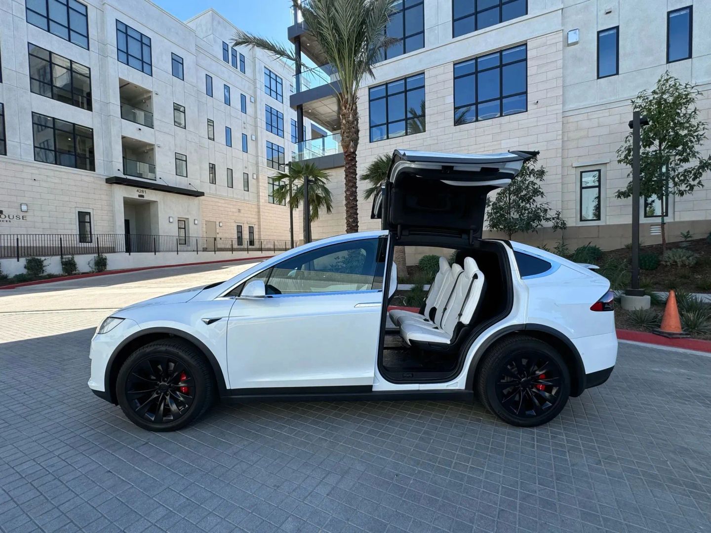 Photo 6 of this Tesla Model X