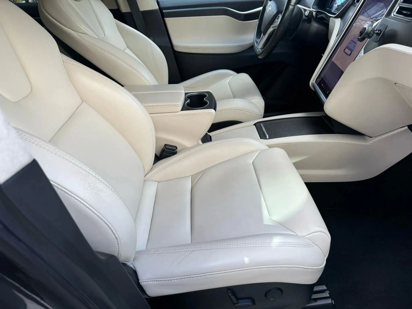 Photo 12 of this Tesla Model X