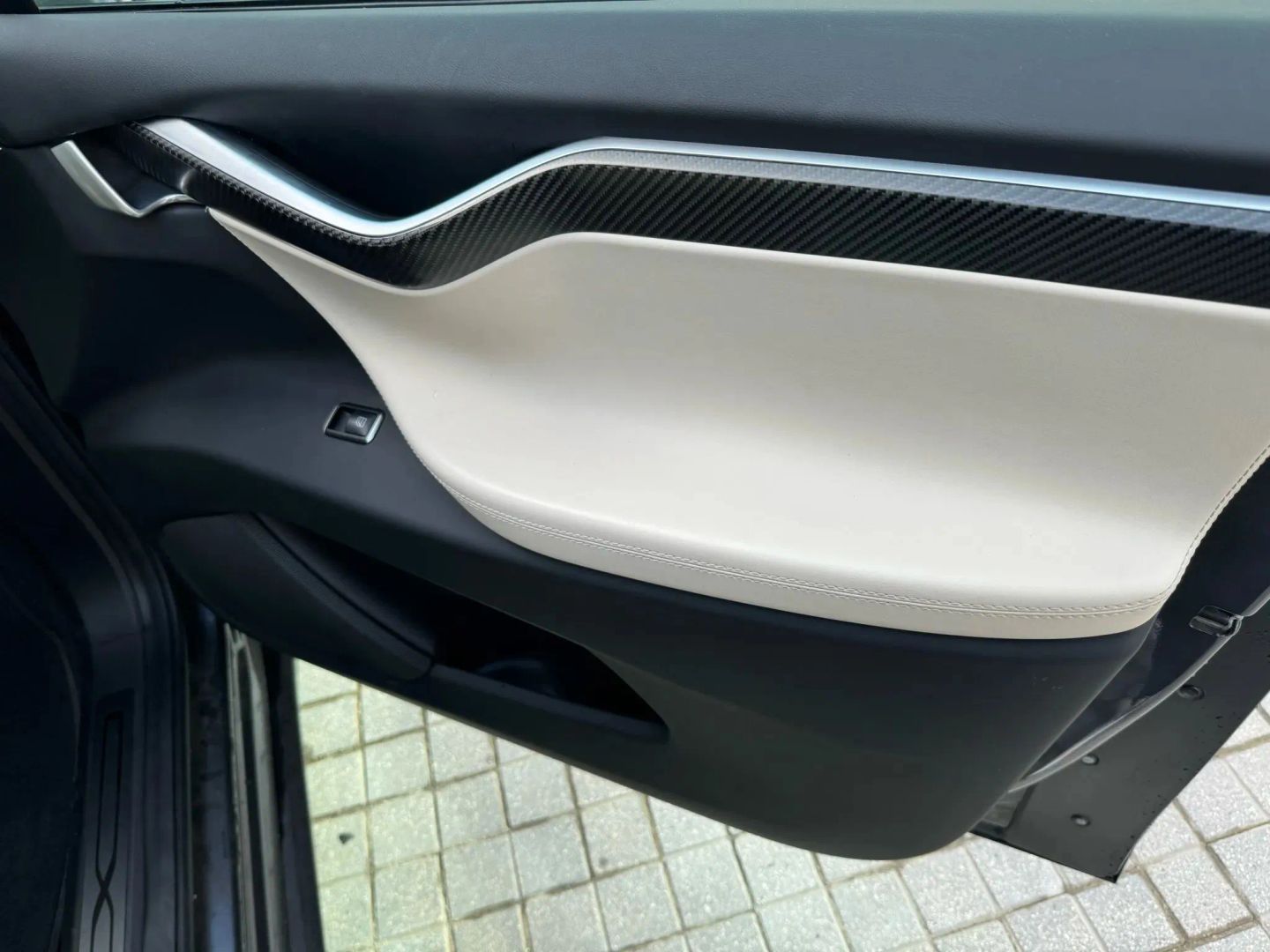 Photo 32 of this Tesla Model X