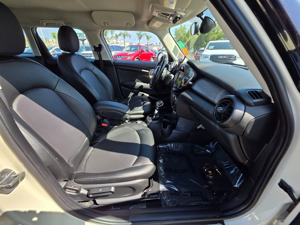 2018 Mini Cooper 4 Door Hardtop photo 9
