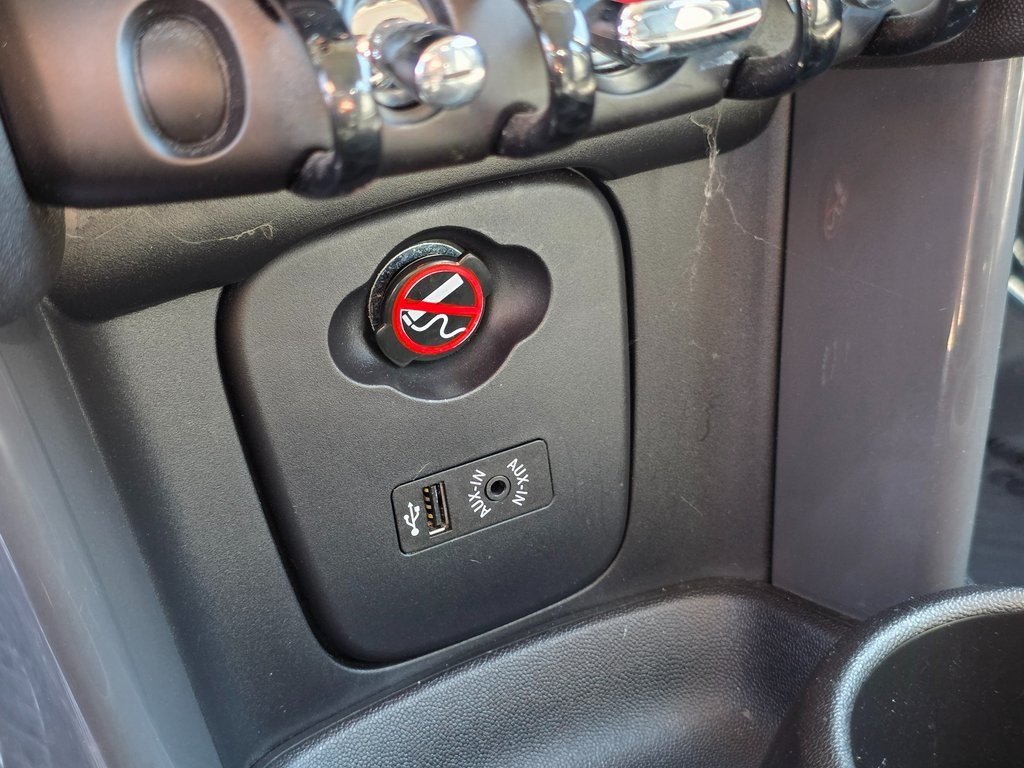 2018 Mini Cooper 4 Door Hardtop photo 32