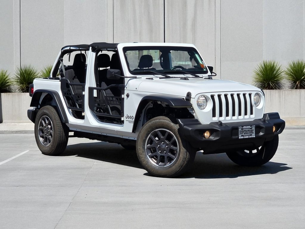 2018 Jeep Wrangler Unlimited Sport photo 2