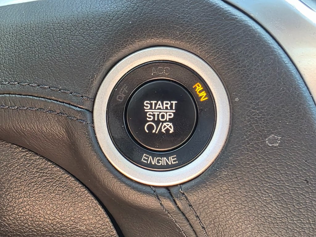 2016 Chrysler 300 Platinum photo 34