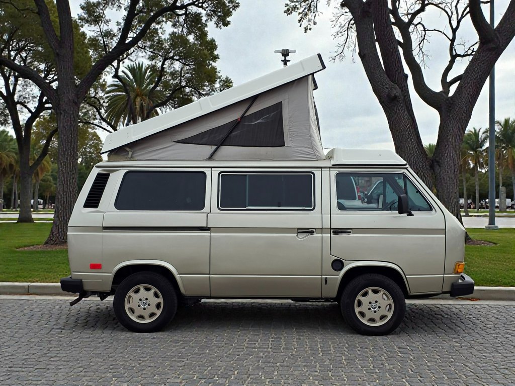 1987 Volkswagen Vanagon - Photo 9