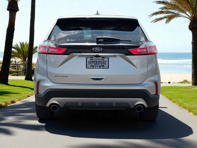 2019 Ford Edge Titanium photo 5