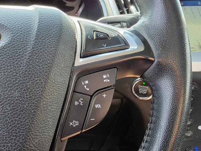 2019 Ford Edge Titanium photo 25