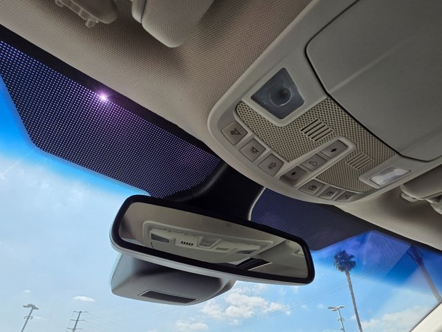2019 Ford Edge Titanium photo 33