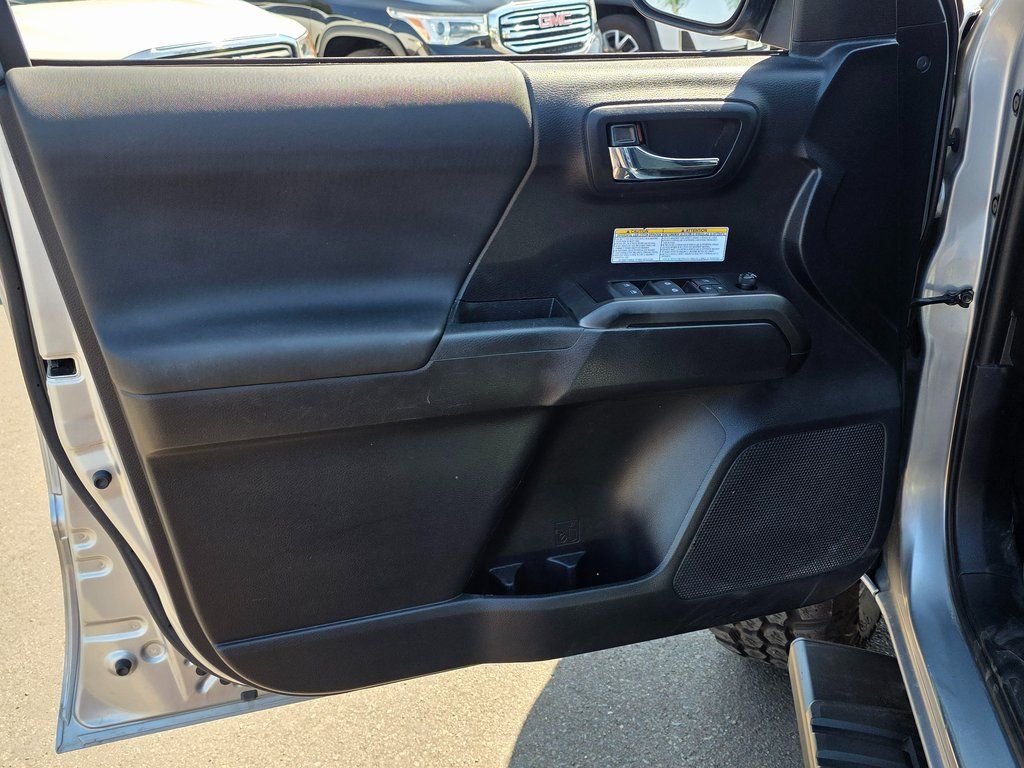 2020 Toyota Tacoma TRD Off Road - Photo 20