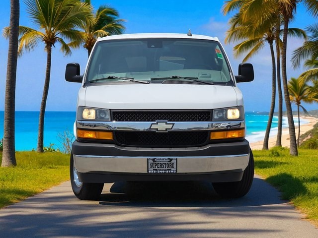 2020 Chevrolet Express 2500 LT Passenger Van photo 3
