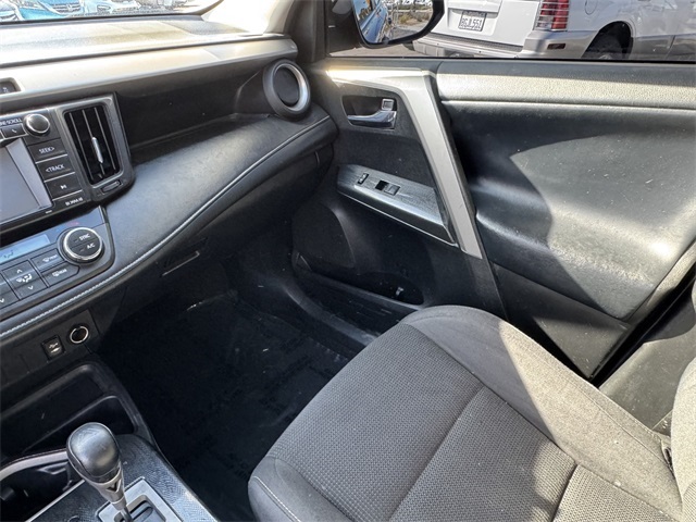 2018 Toyota RAV4 Adventure photo 25