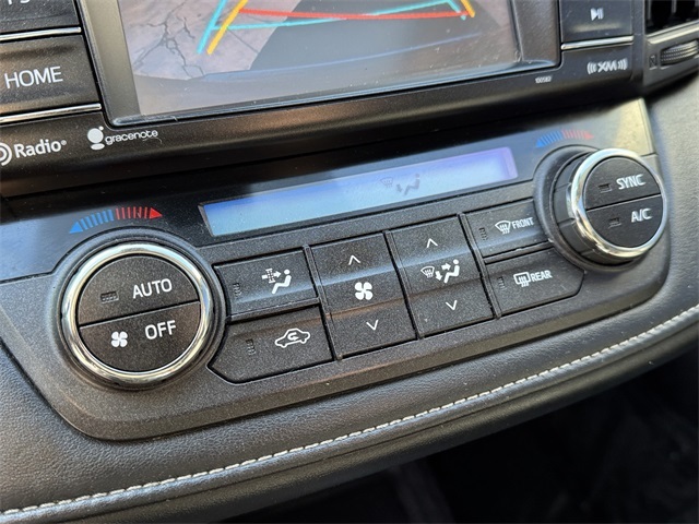 2018 Toyota RAV4 Adventure photo 28