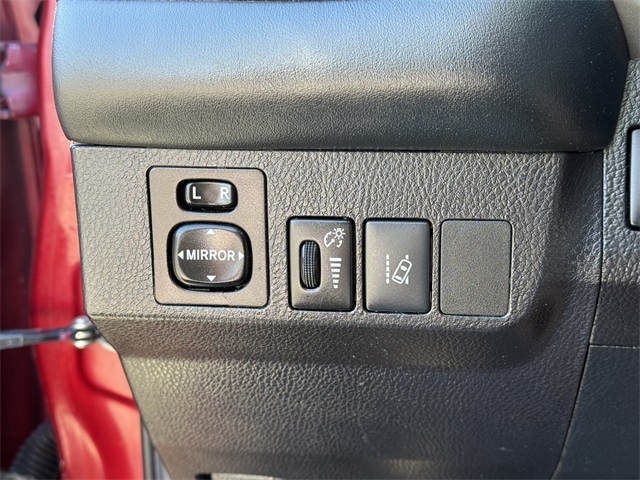 2018 Toyota RAV4 Adventure photo 32