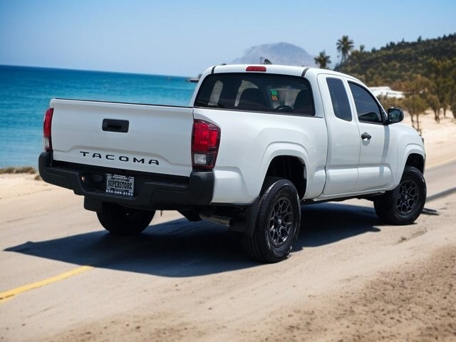 2018 Toyota Tacoma SR photo 7