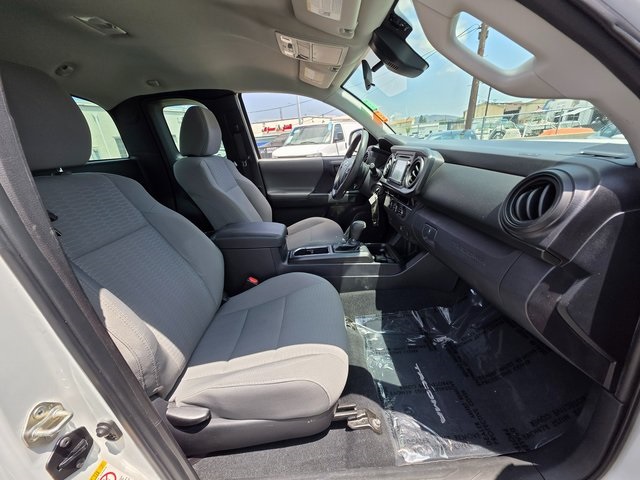 2018 Toyota Tacoma SR photo 10