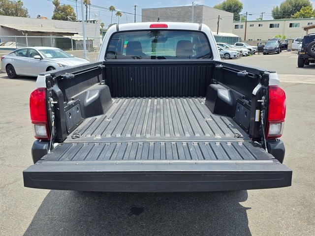 2018 Toyota Tacoma SR photo 13