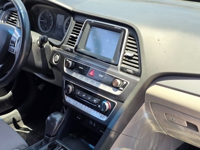 2018 Hyundai Sonata SEL photo 12