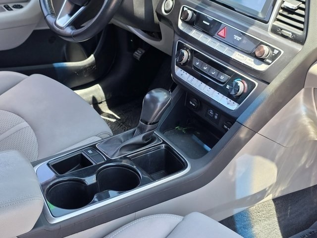 2018 Hyundai Sonata SEL photo 13