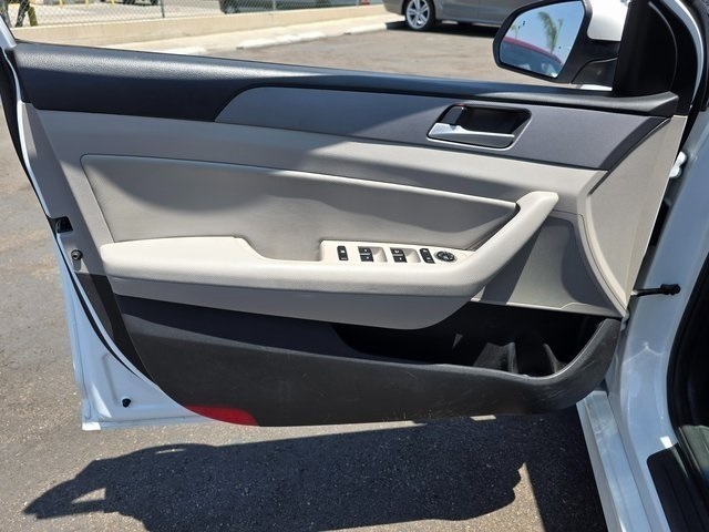 2018 Hyundai Sonata SEL photo 25