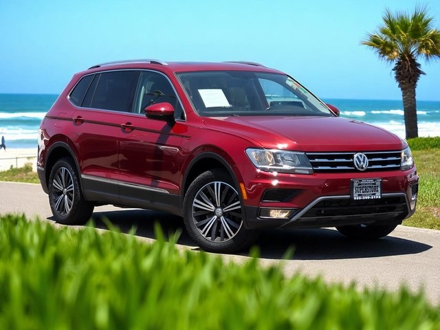 2018 Volkswagen Tiguan SEL photo 2