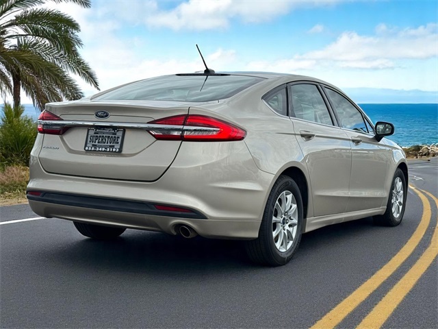 2018 Ford Fusion S photo 8