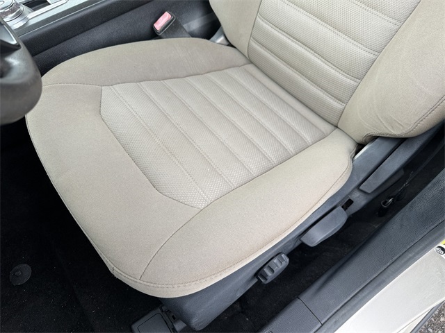 2018 Ford Fusion S photo 15