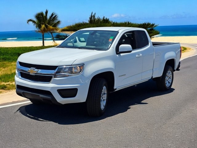 2018 Chevrolet Colorado LT photo 3