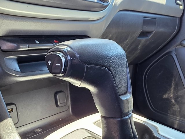 2018 Chevrolet Colorado LT photo 30