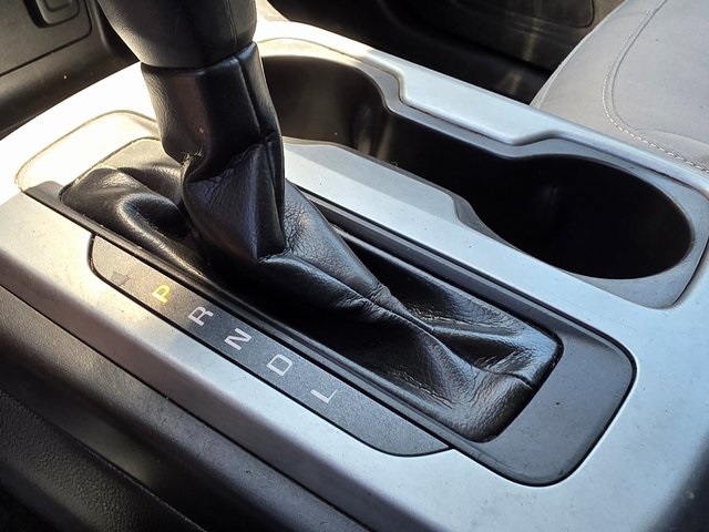 2018 Chevrolet Colorado LT photo 31