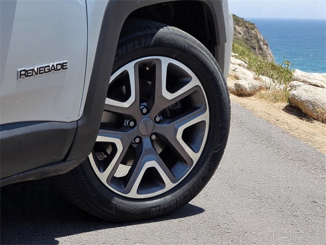 2019 Jeep Renegade Latitude photo 7