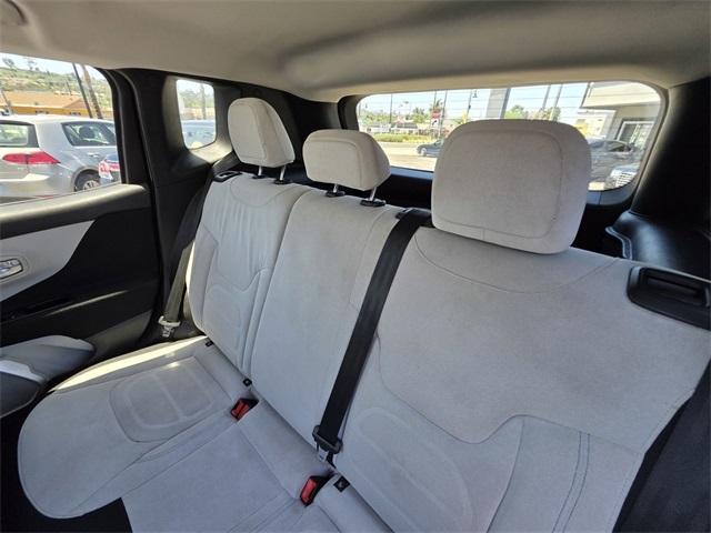 2019 Jeep Renegade Latitude photo 18