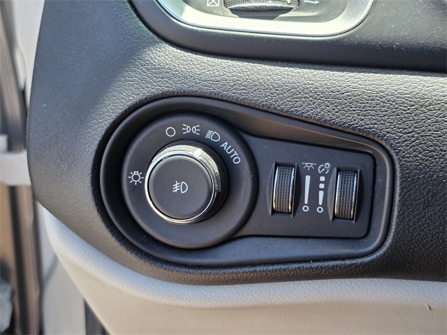 2019 Jeep Renegade Latitude photo 30