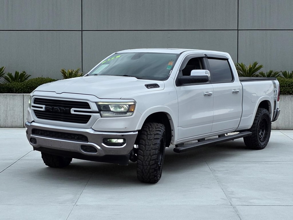 2019 Ram 1500 Laramie photo 3