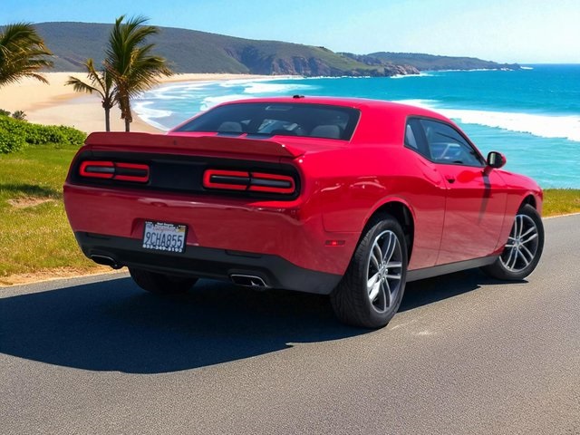 2019 Dodge Challenger SXT AWD photo 7