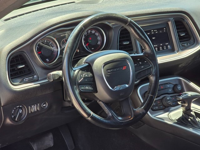 2019 Dodge Challenger SXT AWD photo 15
