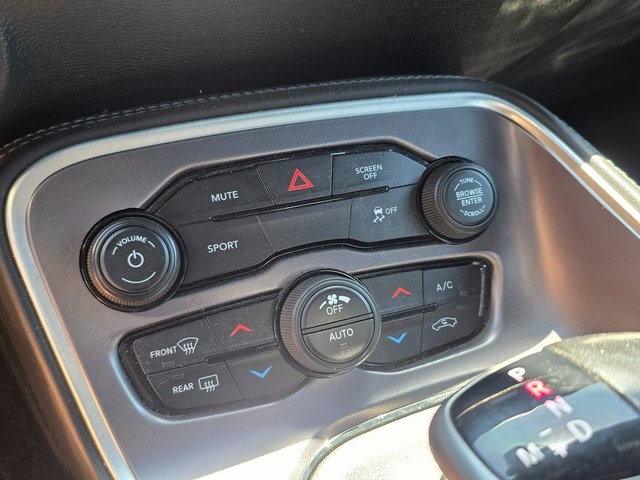 2019 Dodge Challenger SXT AWD photo 28