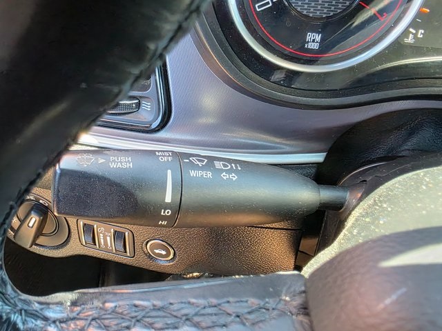 2019 Dodge Challenger SXT AWD photo 32