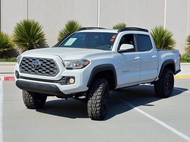 2019 Toyota Tacoma TRD photo 4