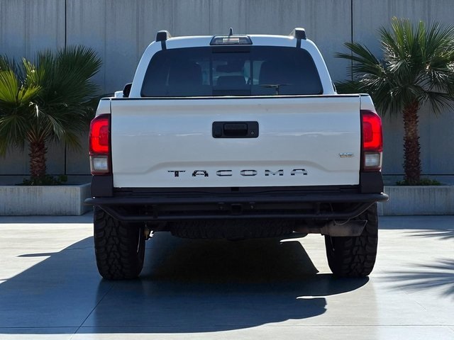 2019 Toyota Tacoma TRD photo 6