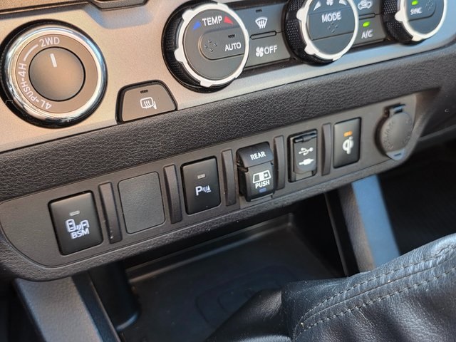 2019 Toyota Tacoma TRD photo 34