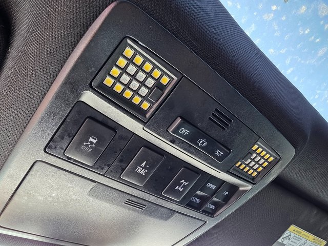 2019 Toyota Tacoma TRD photo 38