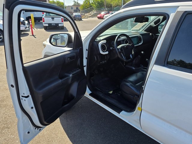 2019 Toyota Tacoma TRD photo 42