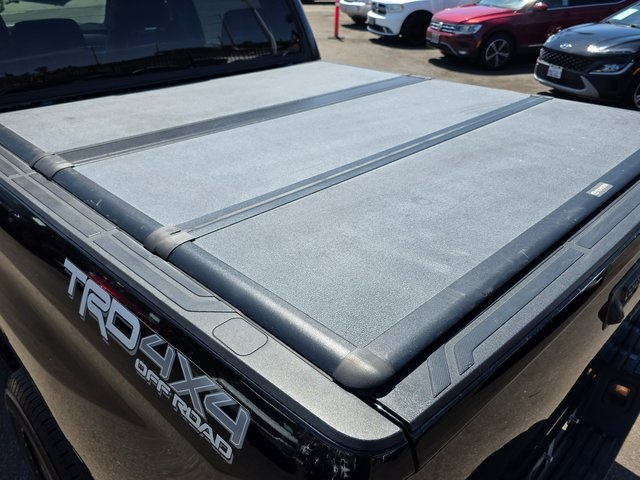 2017 Toyota Tundra SR5 photo 14